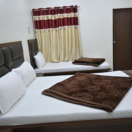 Hotel Roshan Palace Ambaji Экстерьер фото