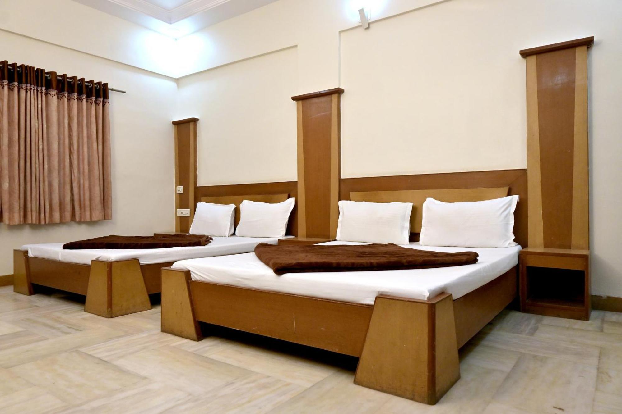 Hotel Roshan Palace Ambaji Экстерьер фото