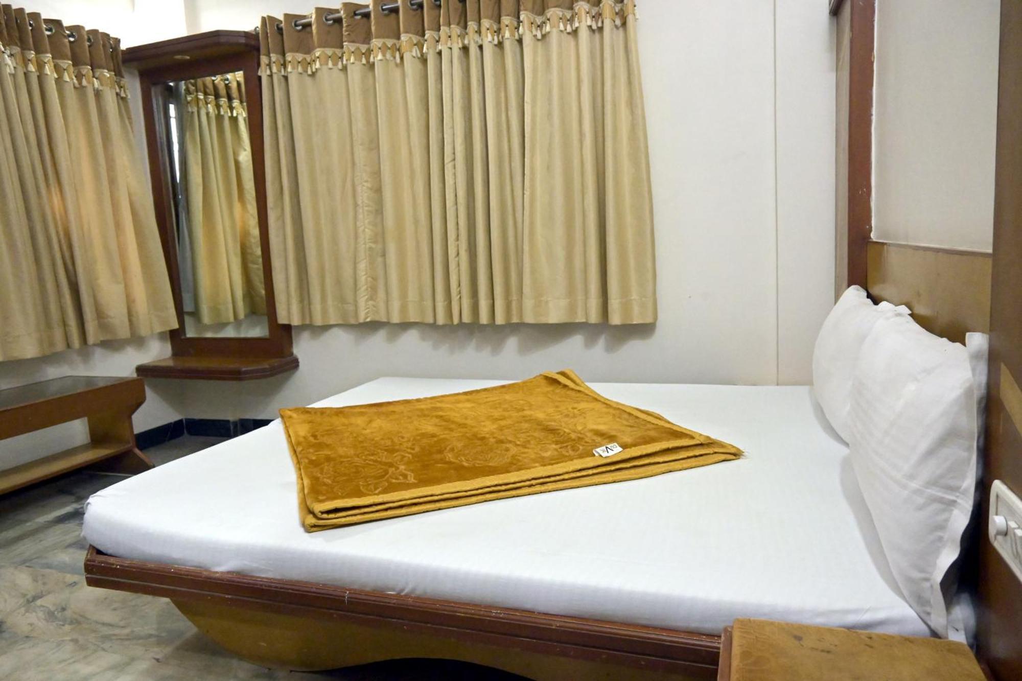 Hotel Roshan Palace Ambaji Экстерьер фото