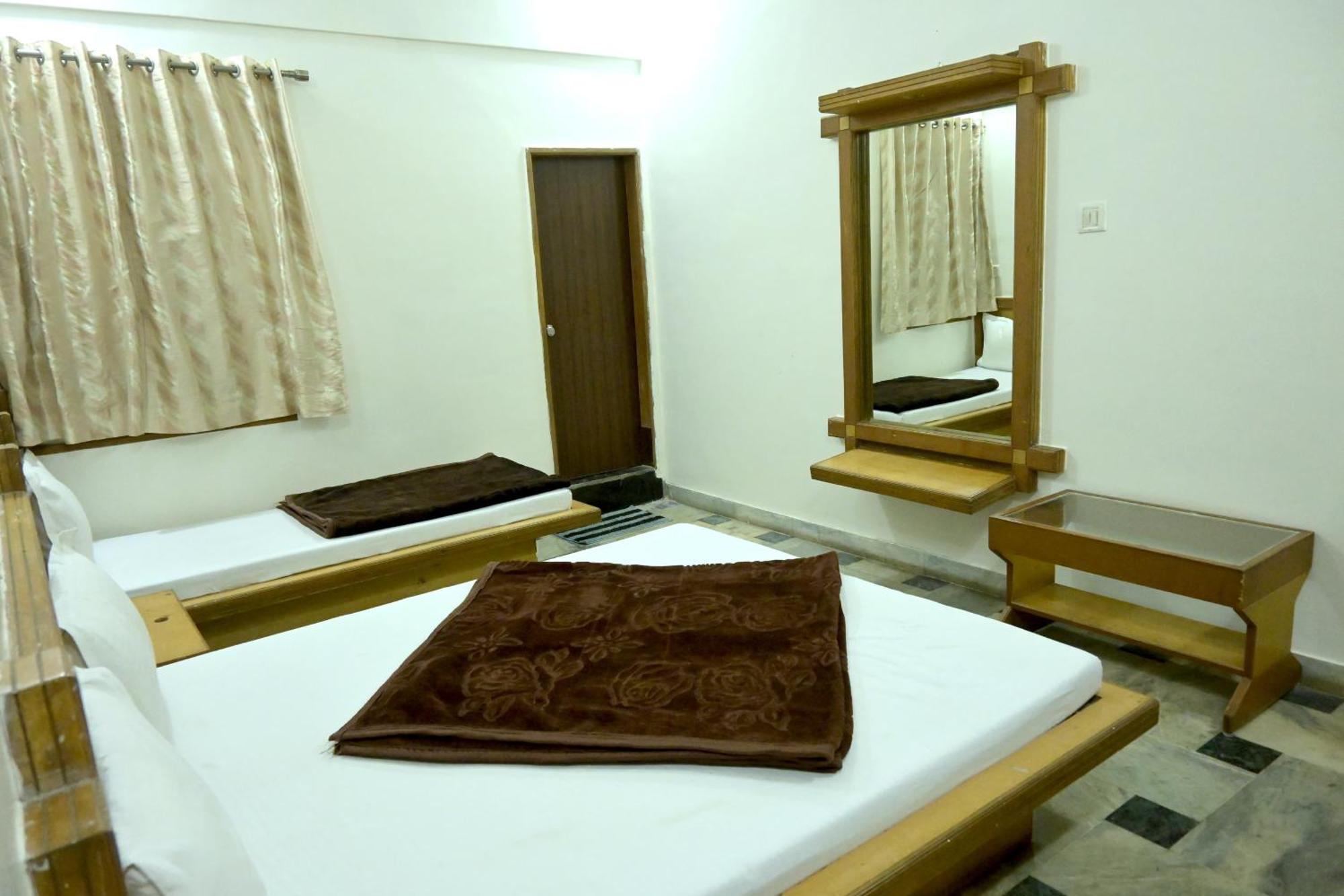 Hotel Roshan Palace Ambaji Экстерьер фото