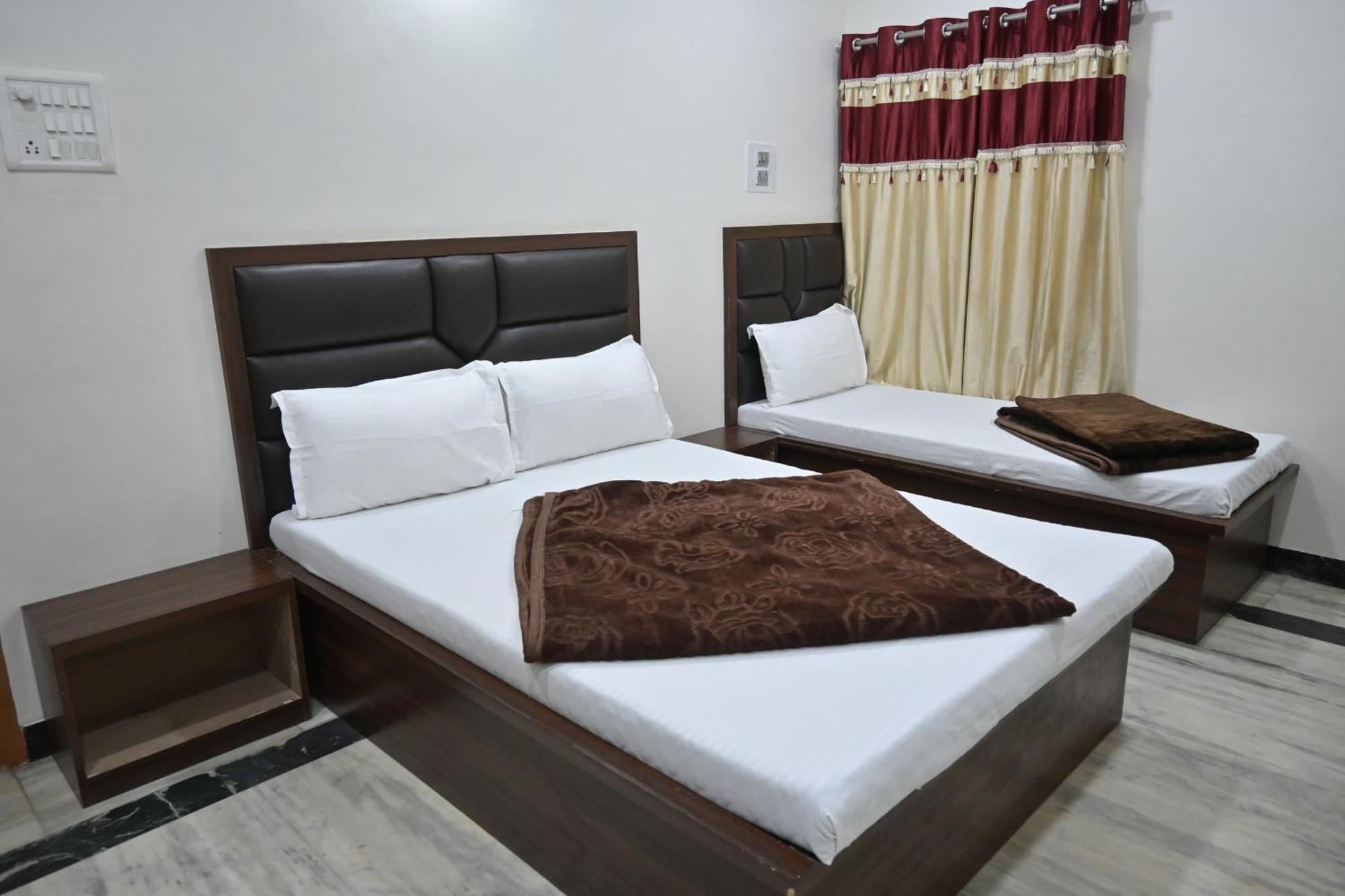 Hotel Roshan Palace Ambaji Экстерьер фото